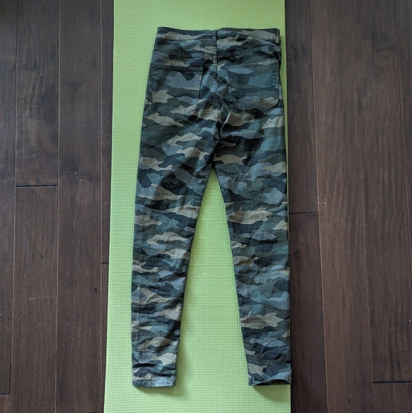 H&M Camouflage Pants (size 10) - Picture 2 of 6